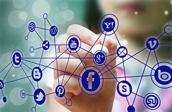 האם ואיך משפיעה הפעילות בפייסבוק על הקידום האורגני בגוגל
